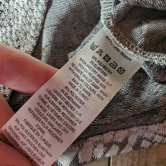 French Connection Silver V-Neck Snake Jacquard Wrap Dress Women's Size 0 NWOT - Picture 9 of 16